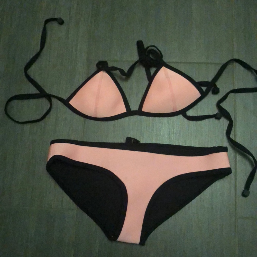 Triangl top and bottom